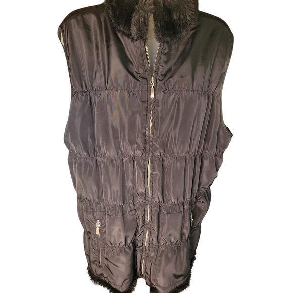 Chico's Puffer Vest Black Faux Fur Collar NWT Sz 2 - Picture 1 of 6